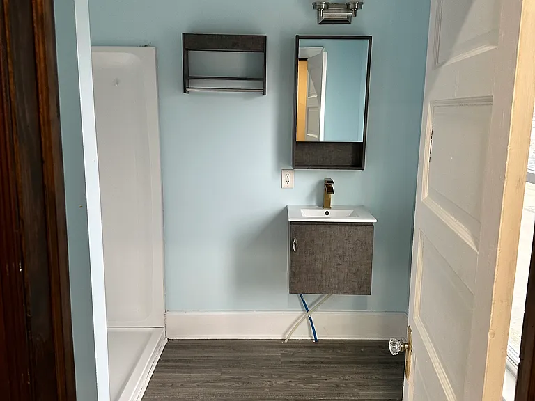 270 Dewitt St #1 — Photo 5