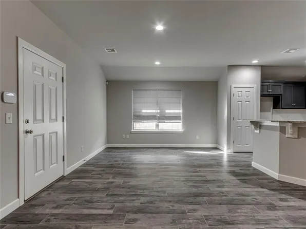 201 Delta Dr, Newcastle, OK 73065