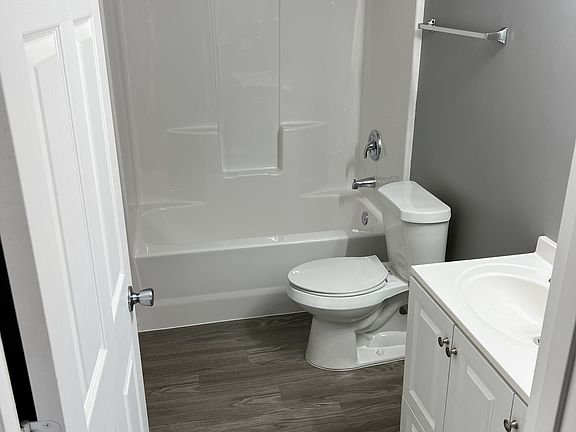 3rd image of 1316 Carol St APT 8