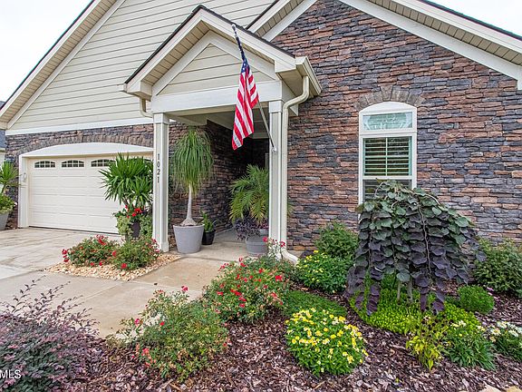 2nd image of 1021 Pryse Farm Blvd