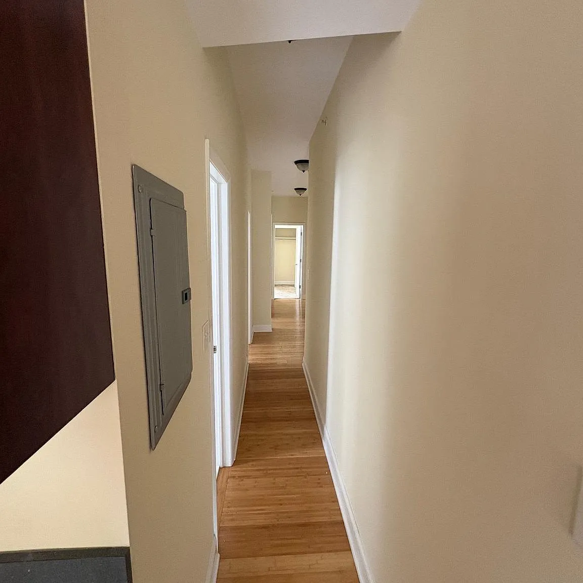 3 bed, 3348 sqft, $1,725 — Photo 2