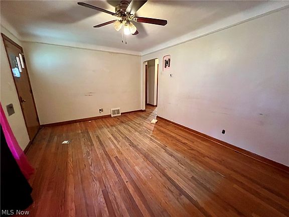 5th image of 21670 Ivan Ave