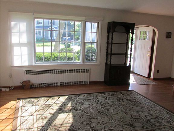 4th image of 434 Ostrander Ave
