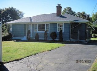 27 Cook St, Boylston, MA 01505