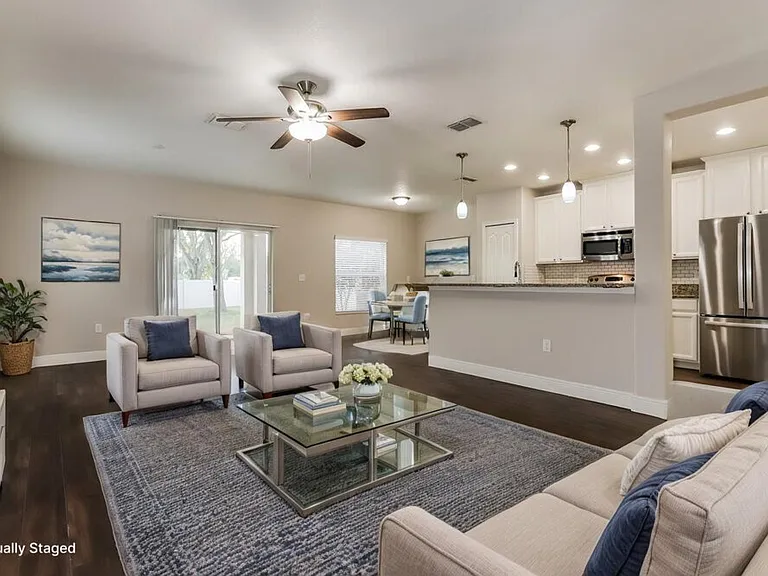 10611 Summer Azure Dr — Photo 4
