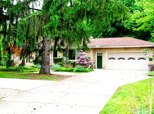 9288 Fair Rd, Strongsville, OH 44136