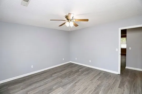 944 Twin Lakes Dr — Photo 57