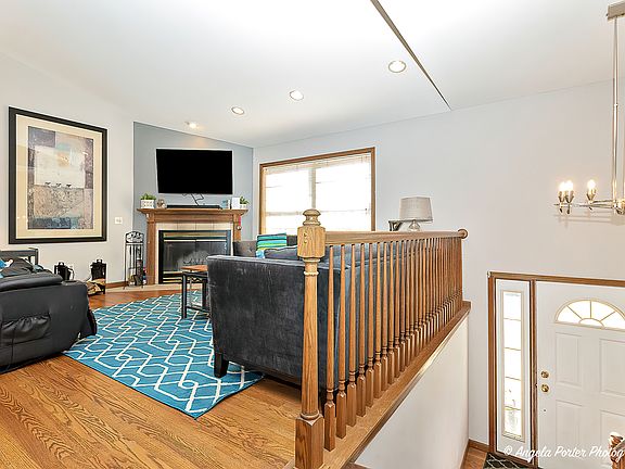 4th image of 21660 W Sarah Dr