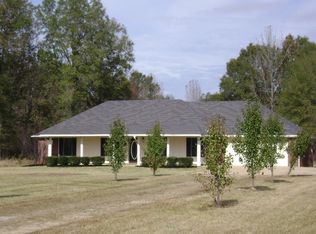 212 Burleson Spur, Belden, MS 38826