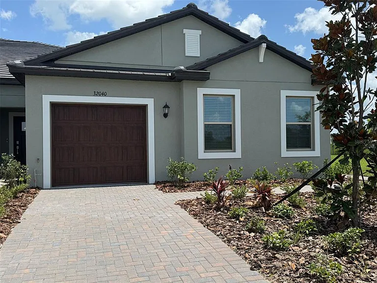 32040 Griffin Sands Ln — Photo 2