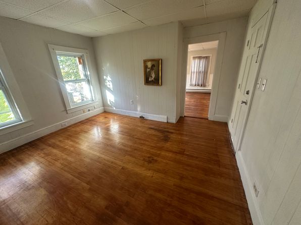 68 Smith St #1