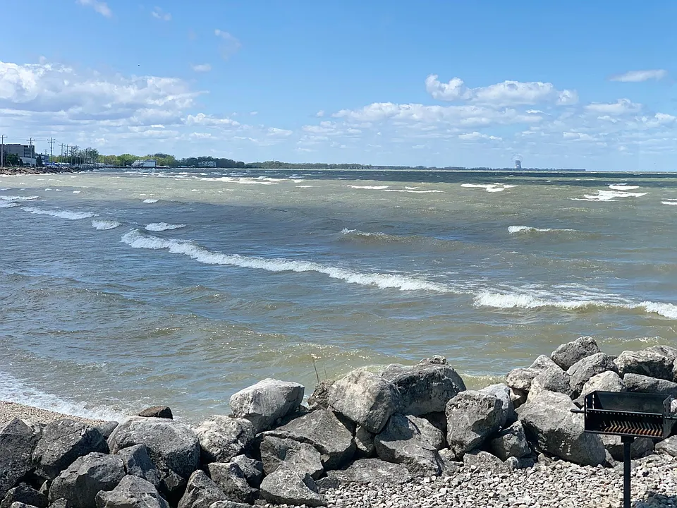 246 W Lakeshore Dr #A