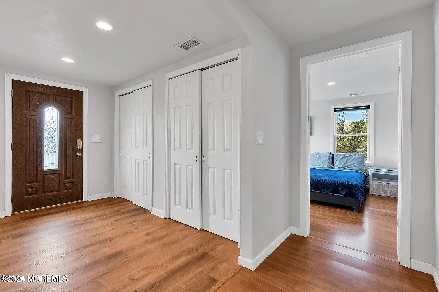 6 bed, 3.0 bath, 2538 sqft, $3,000 — Photo 2
