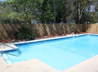 121 Watson Dr NW, Fort Walton Beach, FL 32548