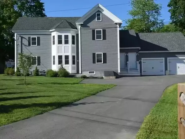 31 Court St #A, Groton, MA 01450