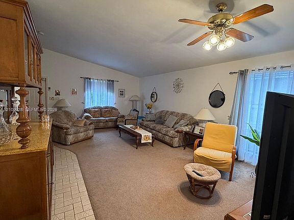 5th image of 2607 Harding St