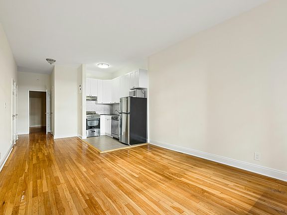 5th image of 534 E 88th St APT 2C