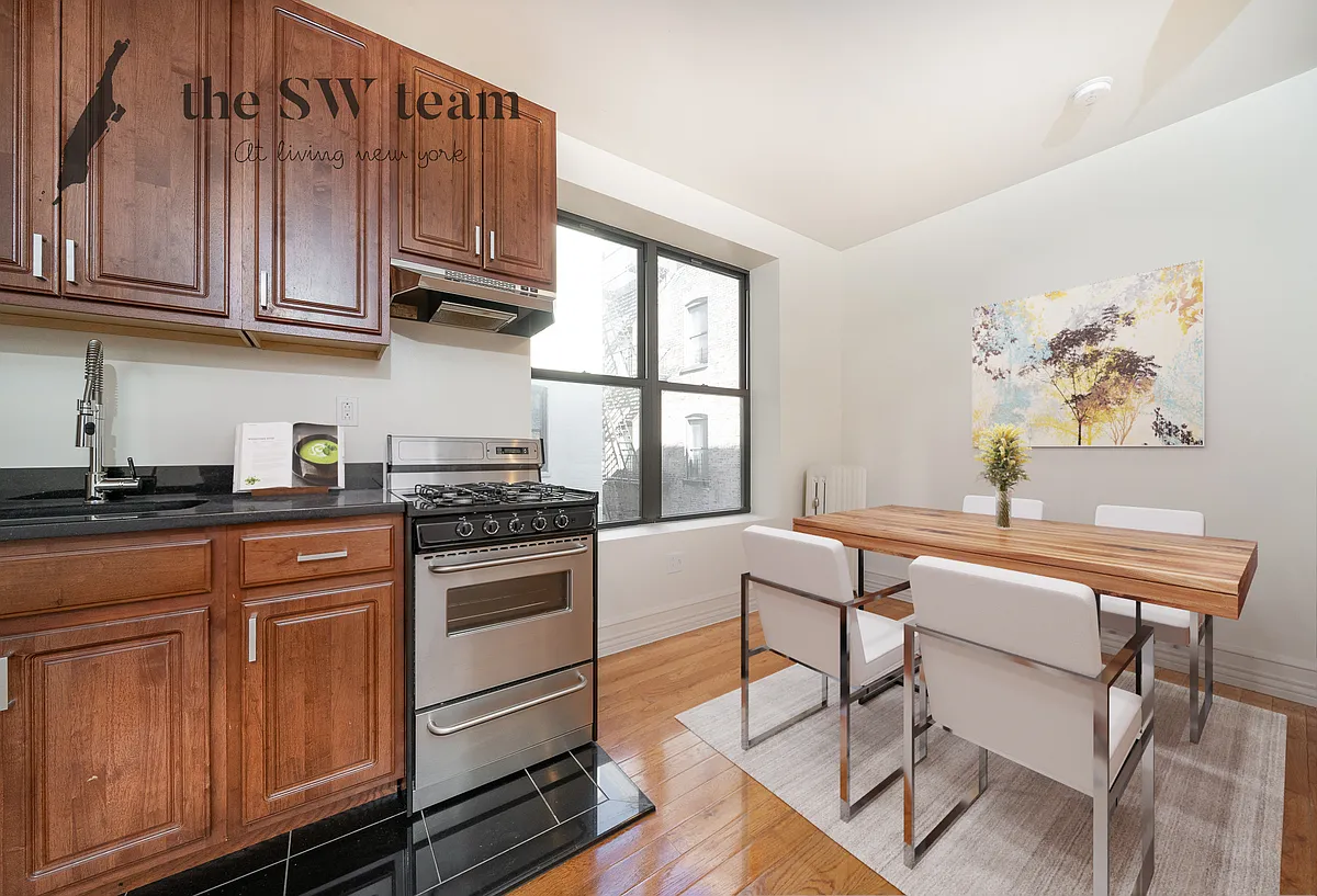 Building Photo - 618 W 164th St #54C
