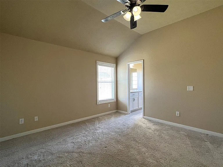 407 Laney St — Photo 20