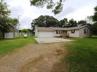 18800 Michigan Ave, Three Rivers, MI 49093