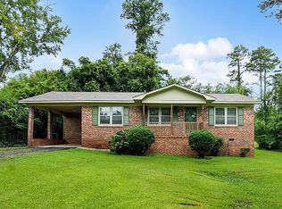 107 Avondale Rd, Greenwood, SC 29649