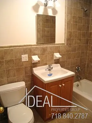 Rented by Ideal Properties Group | media 4