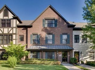 504 E Ferry St, Detroit, MI 48202