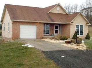 791 Peregrine Dr, North Huntingdon, PA 15642