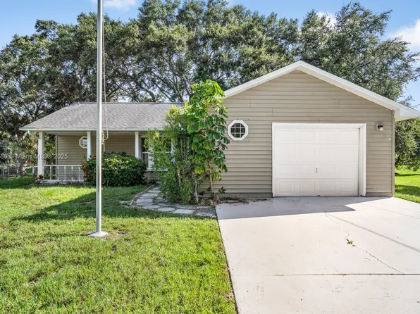 2838 SE Eagle Dr, Port Saint Lucie, FL 34984