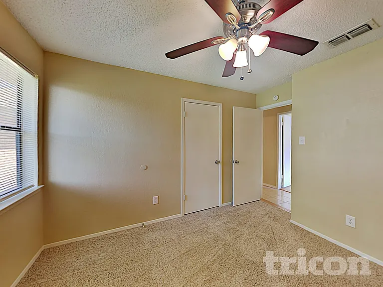 6321 Macarthur Dr — Photo 11