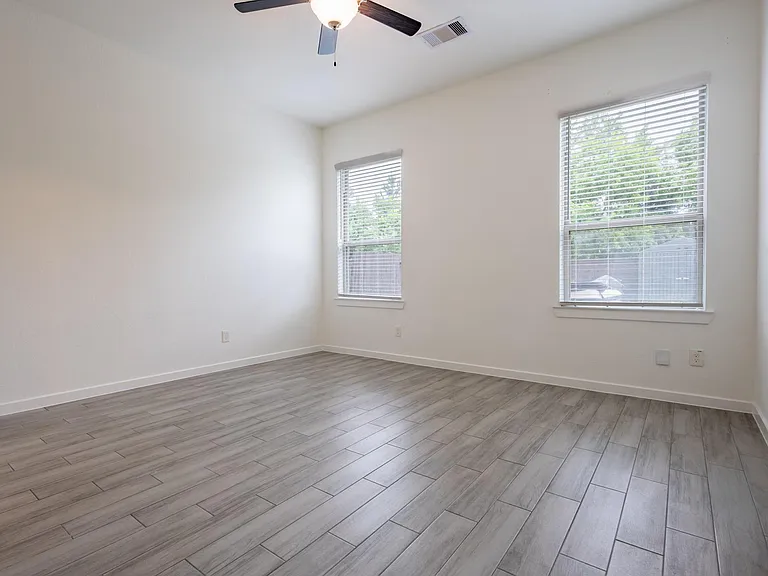 12226 Castano Creek Dr — Photo 24