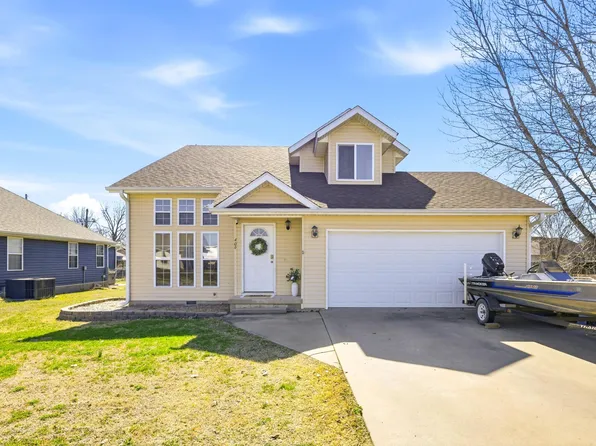 406 W Walton Avenue, Carl Junction, MO 64834