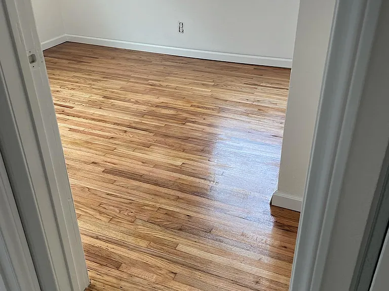 2453 Torrance Blvd — Photo 4