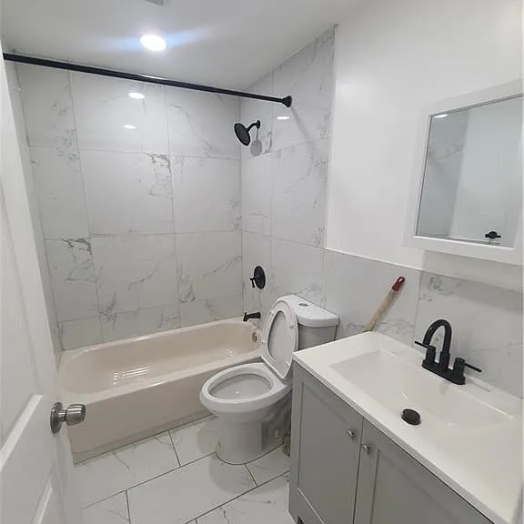 179 Newport St #2 — Photo 2