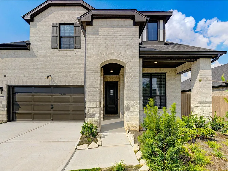 25326 Loch Doon Dr — Photo 3