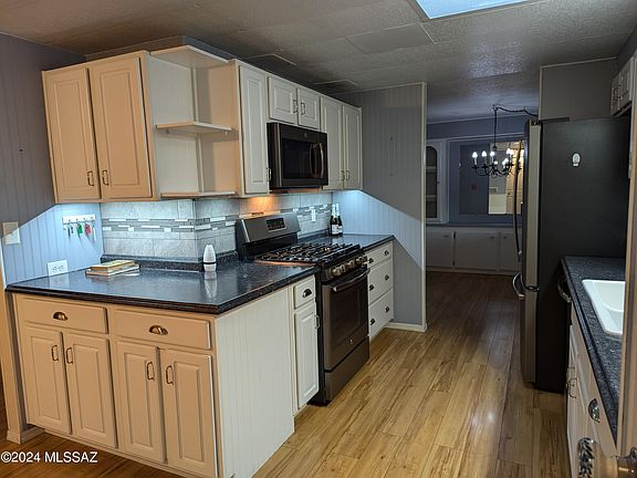 2nd image of 283 W Palma Dr
