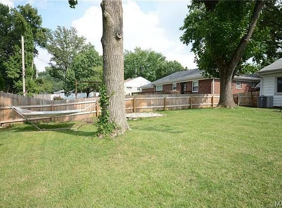 4th image of 637 Kirkshire Dr
