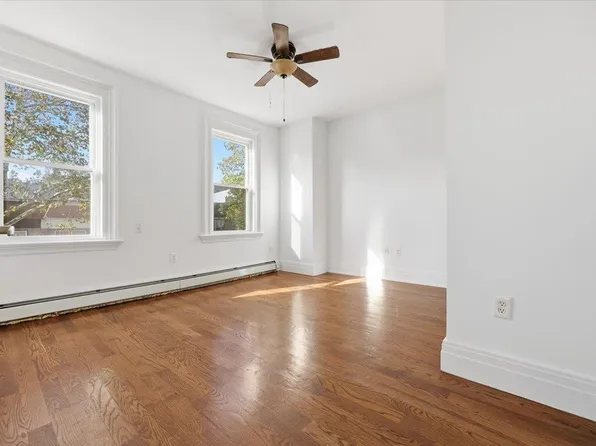 76 Bowers Street image 12 of 22