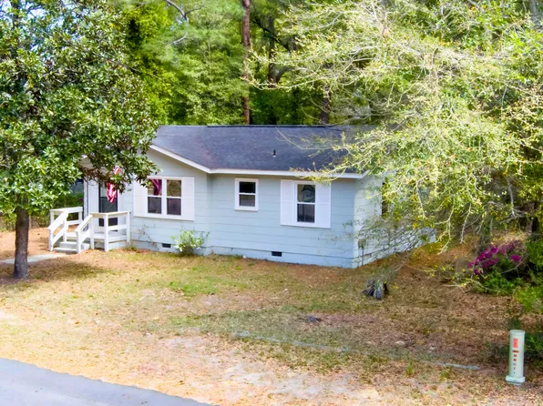 109 Bishop St, Walterboro, SC 29488