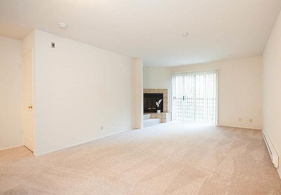 2nd image of 9433 NE 146th Cir #A208