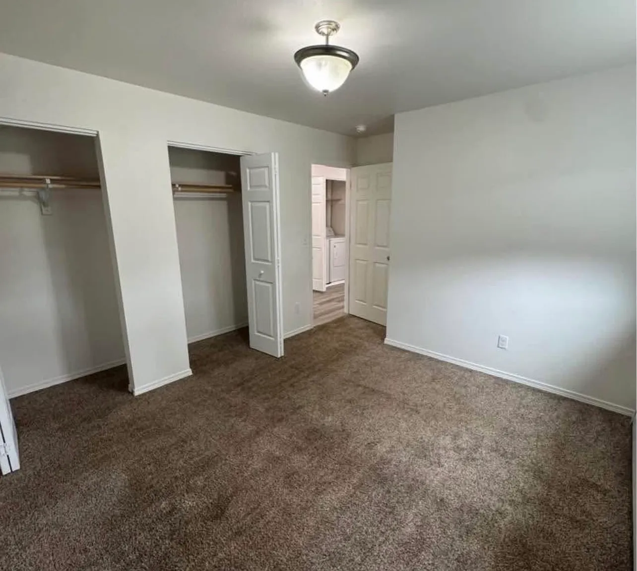 3 bed, $2,200 — Photo 2