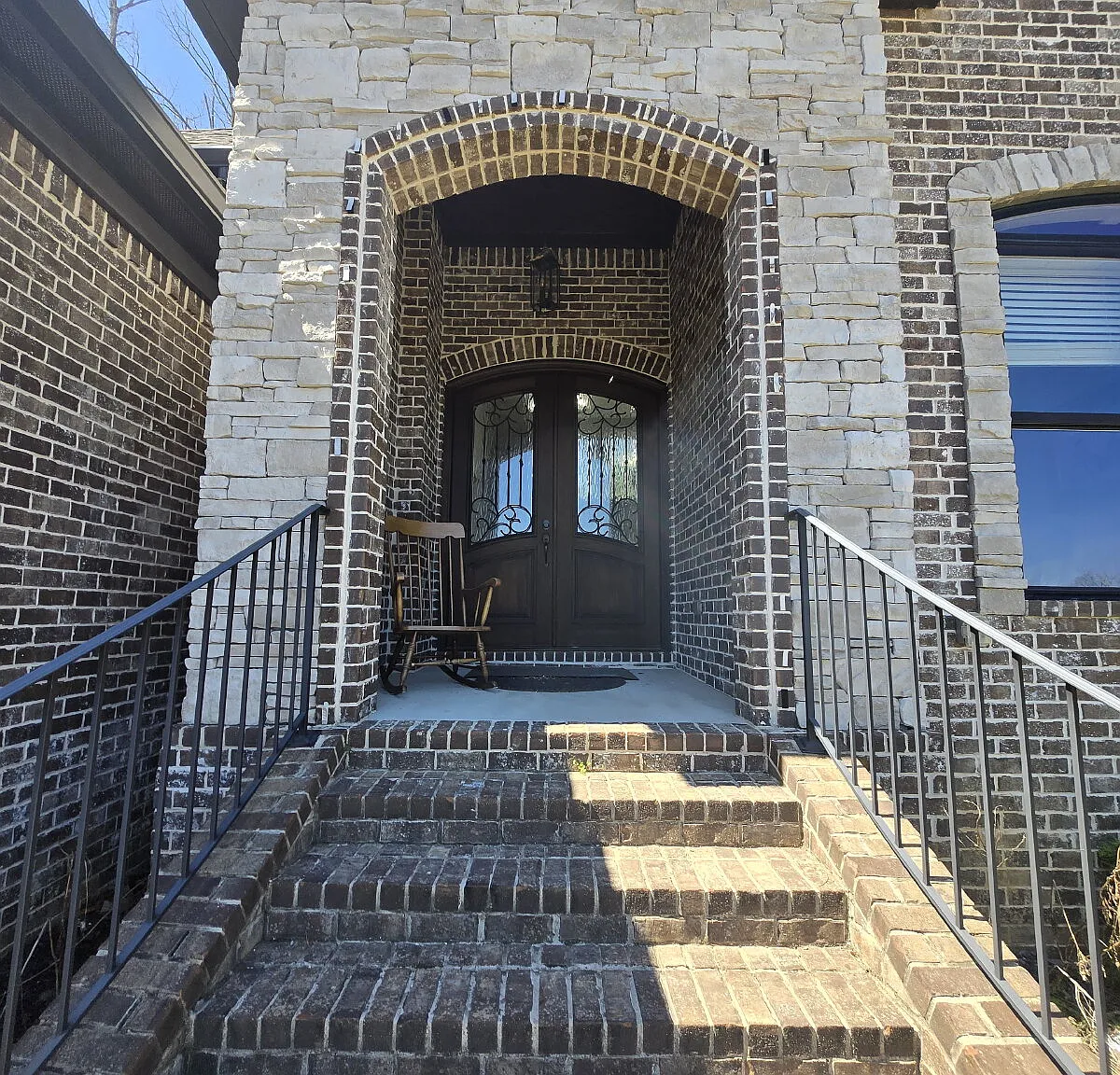 4 bed, 3.5 bath, 3950 sqft, $4,700 — Photo 4