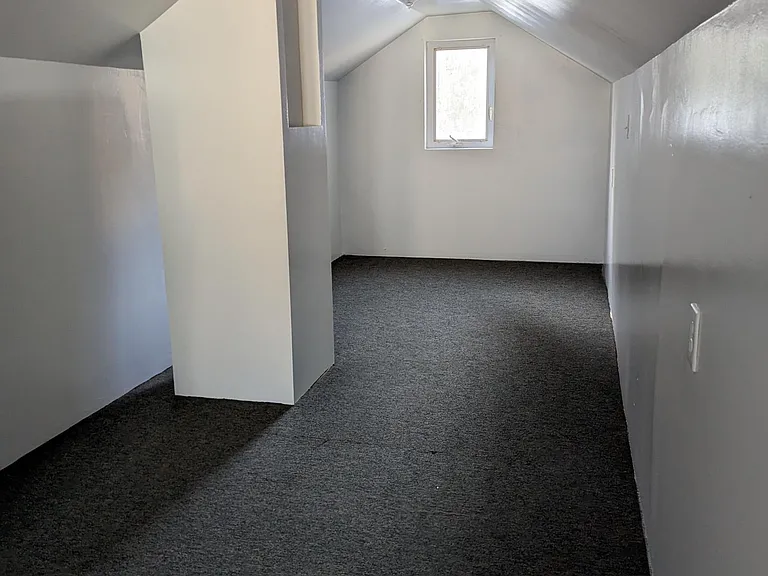Upstairs Bonus Room