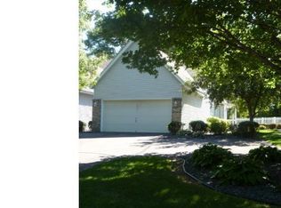 9672 Juniper St NW, Coon Rapids, MN 55433