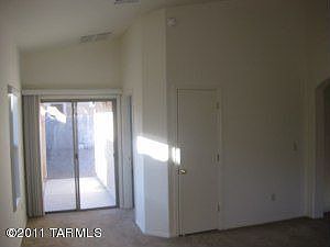 5th image of 408 E Camino Del Pinsapo