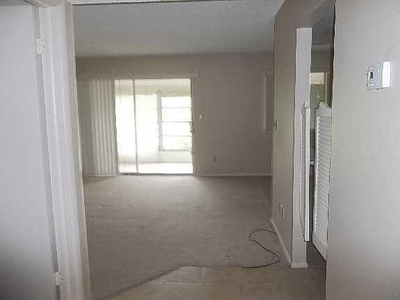 3rd image of 600 Midway Dr #B
