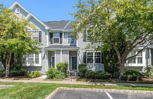 1209 Blossom Cir Photo 1