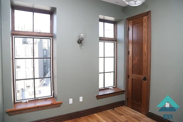 Rented by EXR | media 14