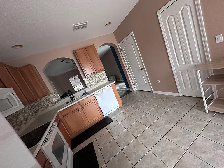15651 Stable Run Dr — Photo 27