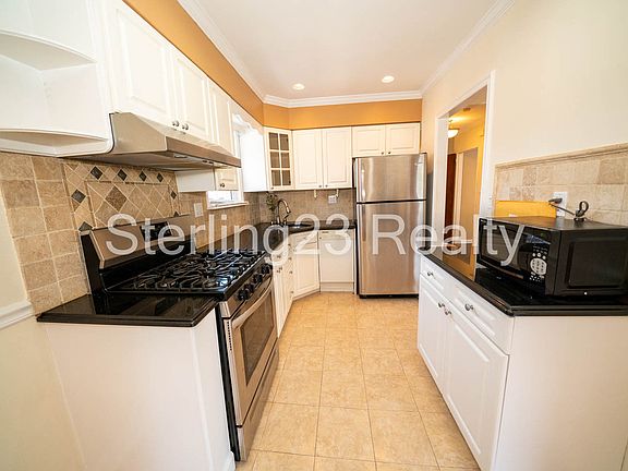 3rd image of 36-09 30th St #C3